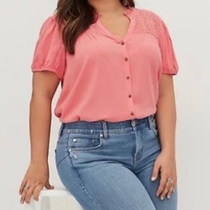 🆕Torrid Button Down Blouse‼️No more discounts on this‼️